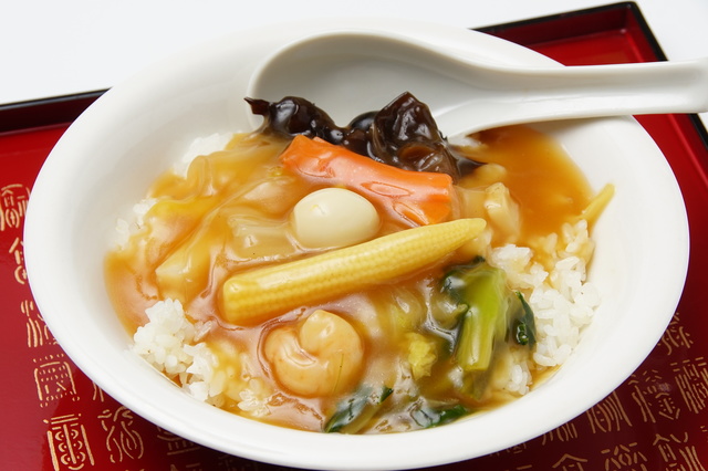 あんかけの充填-充填機専門メーカー株式会社ナオミ